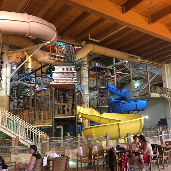 Foto scattata a Lost Rios Indoor Waterpark da Coleman S. il 3/6/2017