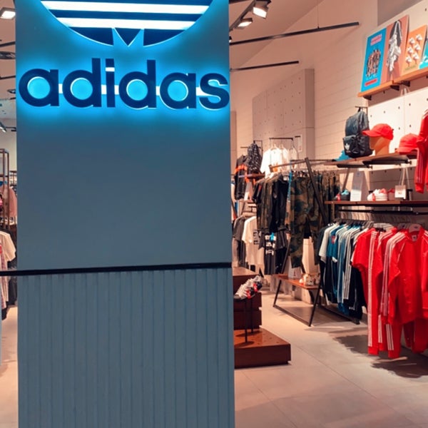 adidas outlet store faisal street