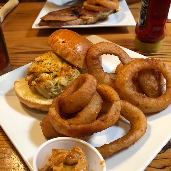 The onion rings were very good!  I had the crab cake sandwich that was full of crab, very little filler.  While the sandwich was good, the sauce it came with was NOT!  I opted for a squeeze of lemon.
