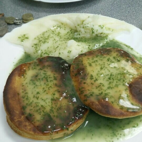 maureen s pie mash shop english restaurant in london maureen s pie mash shop english restaurant in london