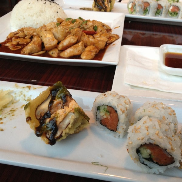 รูปภาพถ่ายที่ Banbu Sushi Bar &amp; Grill โดย Tyrone O. เมื่อ 4/11/2013