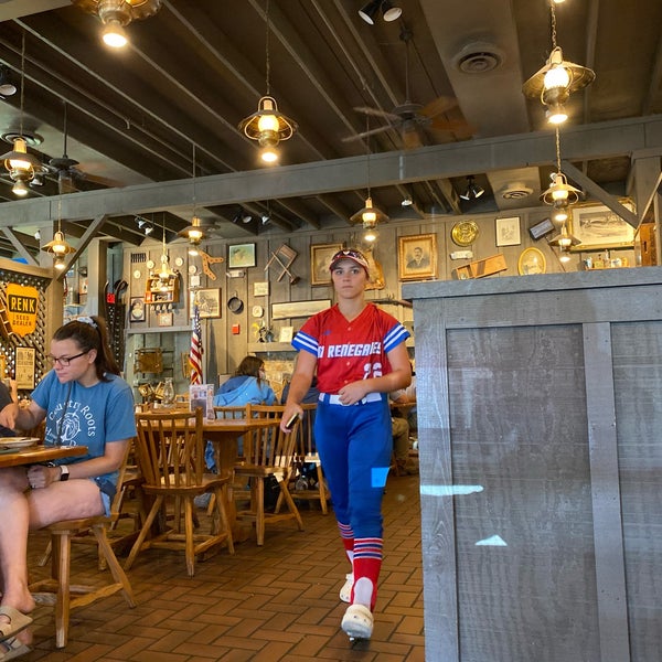 Fotos en Cracker Barrel Old Country Store WV