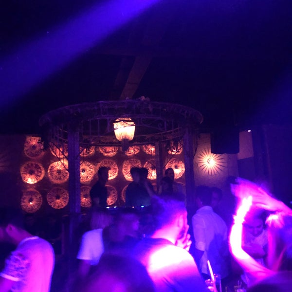 bedevi nightclub
