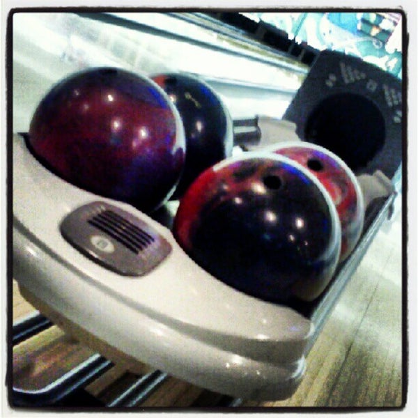 Photo taken at Bowl-A-Vard Lanes by Patricia R. on 11/2/2012