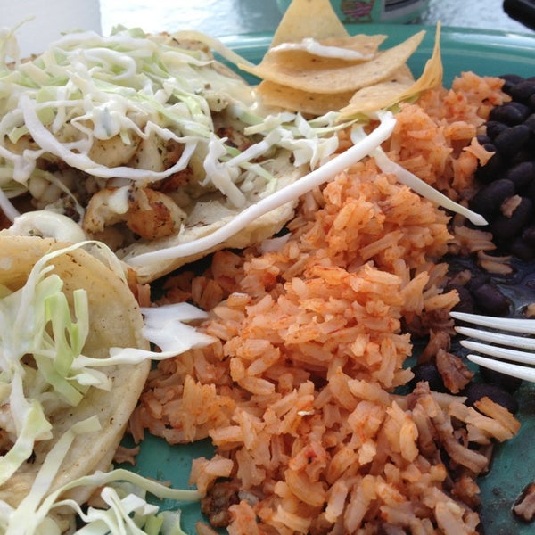 6/29/2013にDumas K.がMaui Tacosで撮った写真
