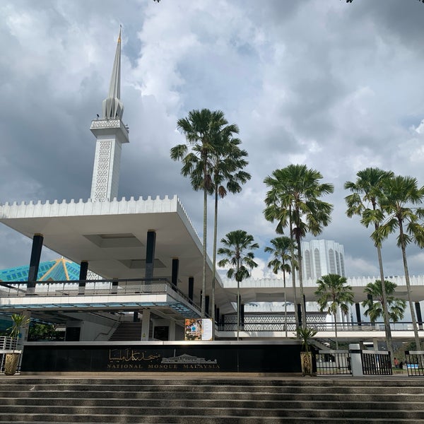 Foto tomada en Masjid Negara Malaysia  por H. T. el 12/11/2023