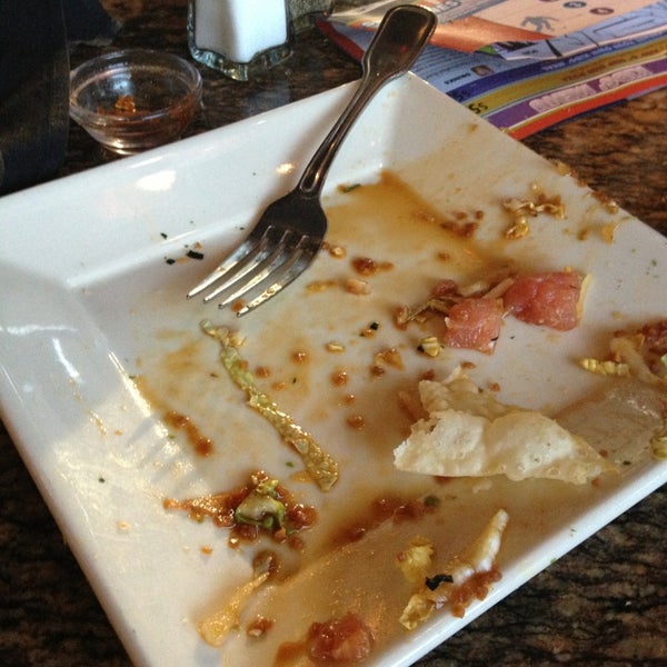Photo taken at BJ&#39;s Restaurant &amp; Brewhouse by Janelle C. on 1/21/2013