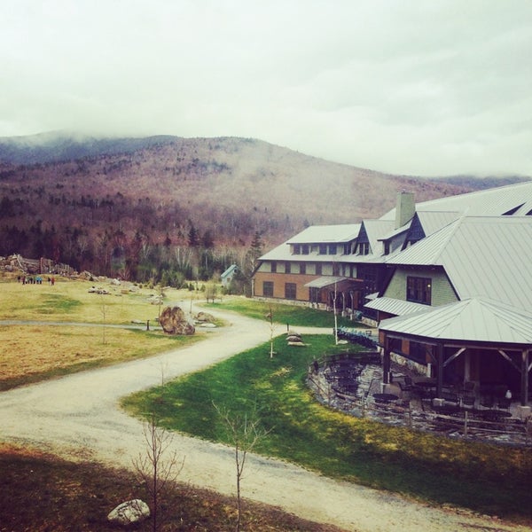 Photo taken at AMC Highland Center at Crawford Notch by Aodaad K. on 5/13/2014
