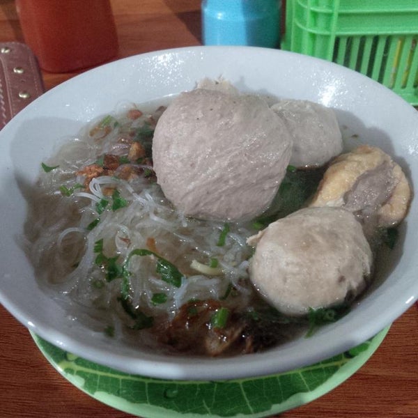 Download Gambar Makan Bakso - Gambar Makanan