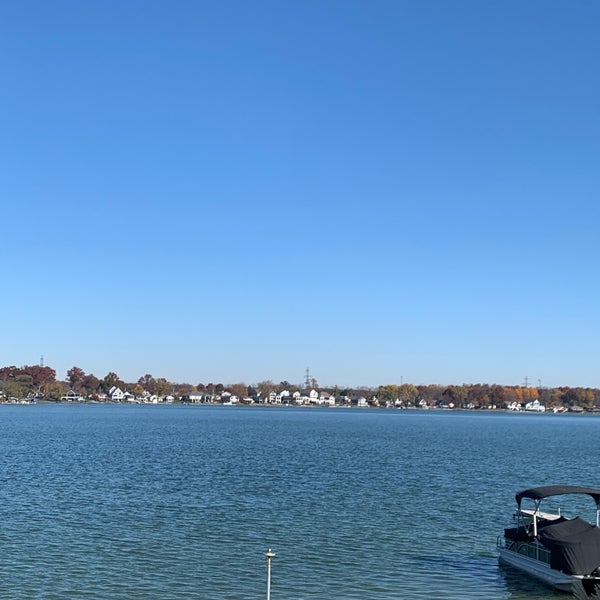 Simonton Lake 41.75024677850371,85.96707714465163