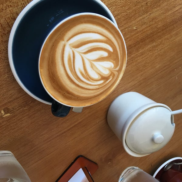 9/5/2019 tarihinde Mira T.ziyaretçi tarafından Dots Coffee'de çekilen fotoğraf