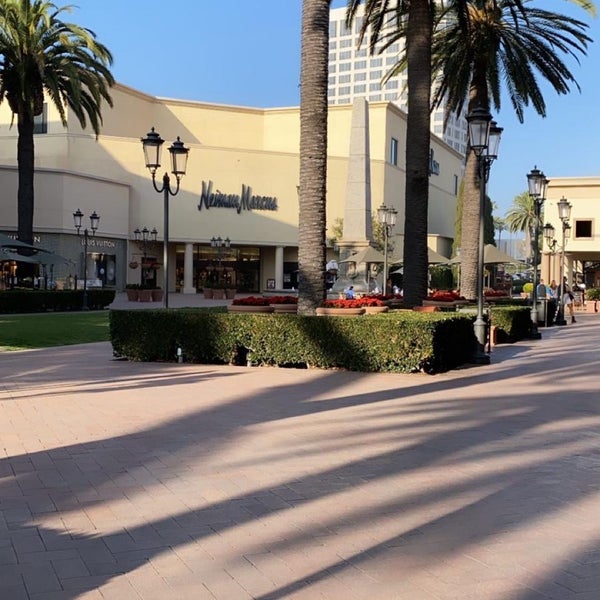 Photos at Fashion Island - Shopping Mall in Newport Beach