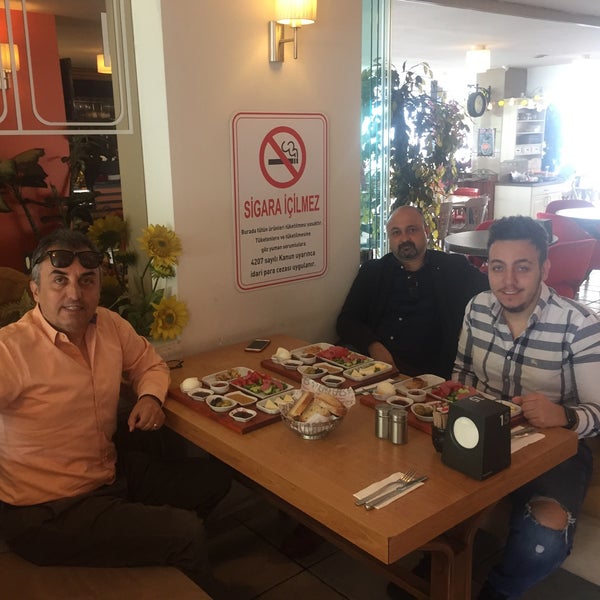 4/16/2019 tarihinde TC Özhan Z.ziyaretçi tarafından Efes Cafe &amp; Patisserie'de çekilen fotoğraf
