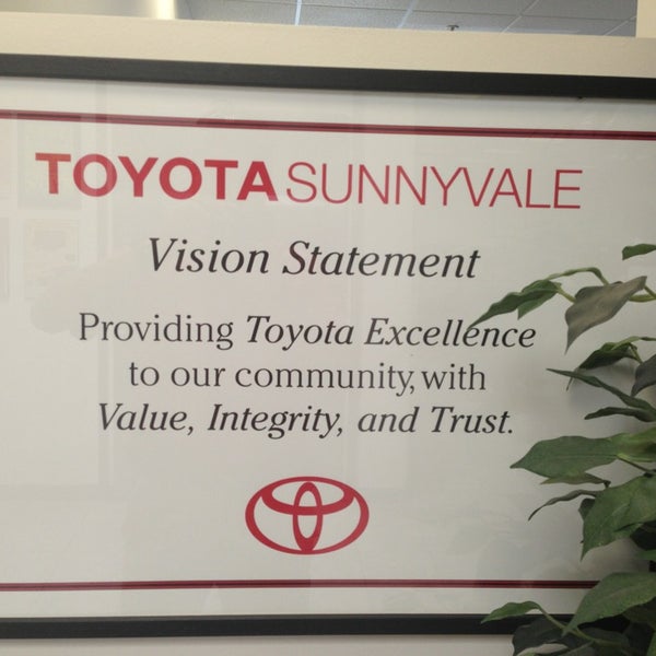 6/18/2013 tarihinde Zarko D.ziyaretçi tarafından Toyota Sunnyvale'de çekilen fotoğraf