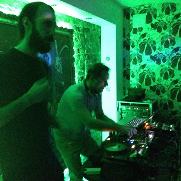 кафе вайб дождь. вайб кафе. Vibe cafe. кафе вайб тверь. кафе вайб дождь.