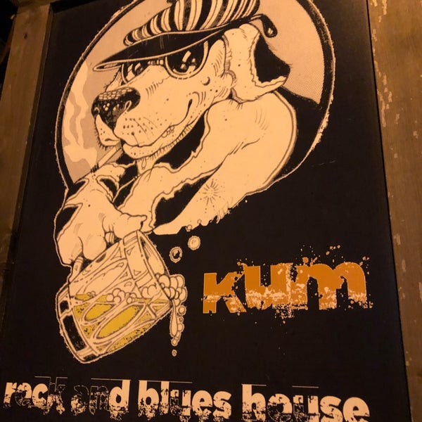 รูปภาพถ่ายที่ Kum Cafe Bar &amp; Bistro โดย Mikeeee เมื่อ 12/14/2019