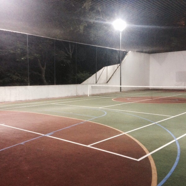 Теннисный бульвар