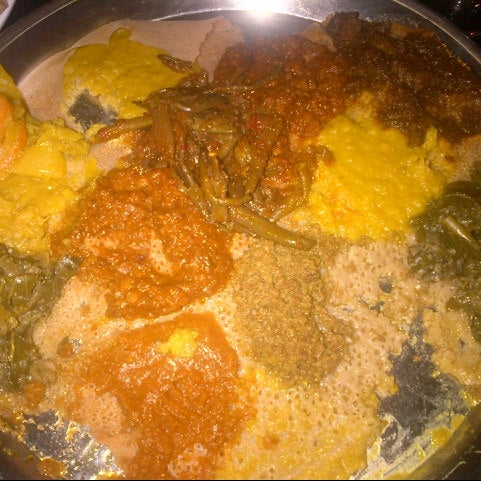 Снимок сделан в Meskel Ethiopian Restaurant пользователем Jill 3/19/2014