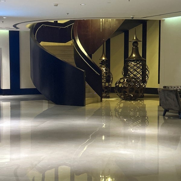 Photo taken at JW Marriott Marquis Hotel Dubai by 3z✨ on 1/25/2024