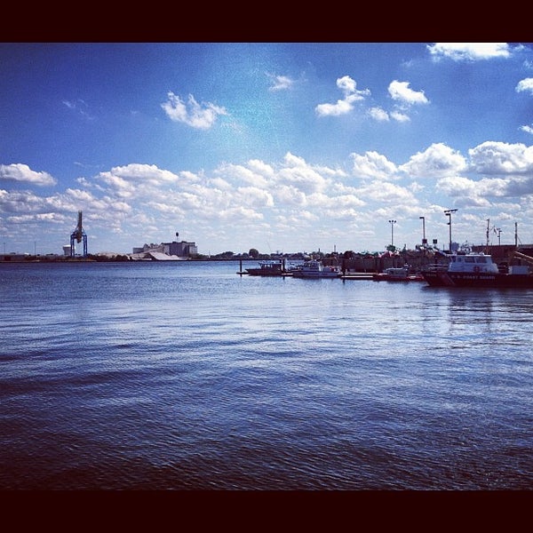 Photo taken at Shank&#39;s Original Pier 40 by Kevin W. on 9/25/2012