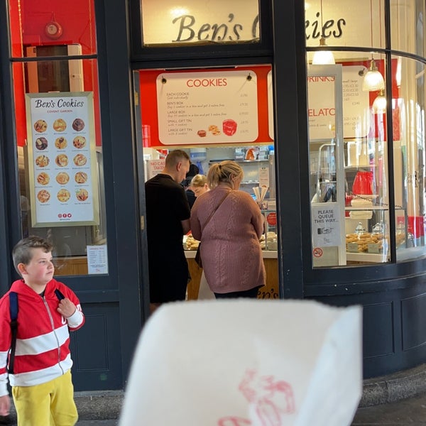 5/2/2022にA.AltamimiがBen&#39;s Cookiesで撮った写真