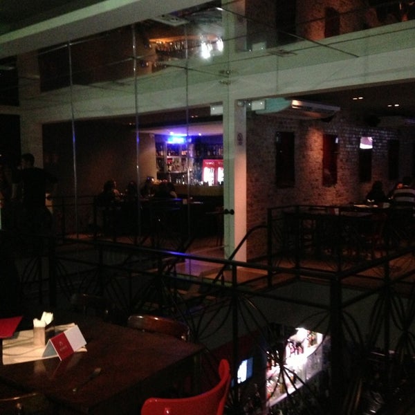 6/2/2013 tarihinde Lisiane R.ziyaretçi tarafından Rosário Resto Lounge Pub'de çekilen fotoğraf
