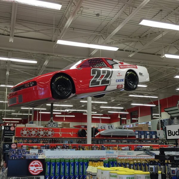 Canadian Tire Auto Service Centre Automotive Repair Shop in Victoria