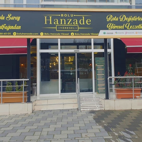 Foto tirada no(a) Bolu Hanzade Restaurant - Yöresel Lezzetler Noktası por Bolu Hanzade Restaurant - Yöresel Lezzetler Noktası em 3/20/2024