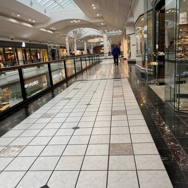 1/2/2024 tarihinde Tony S.ziyaretçi tarafından The Mall at Fairfield Commons'de çekilen fotoğraf