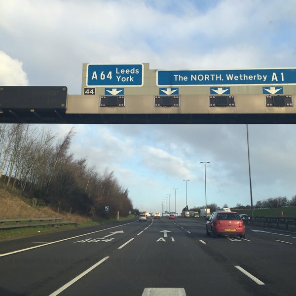 A1(M) Junction 44 / A64 Aberford, Leeds