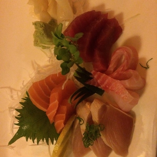Photo taken at Maru Sushi by Jarek J. on 3/5/2015