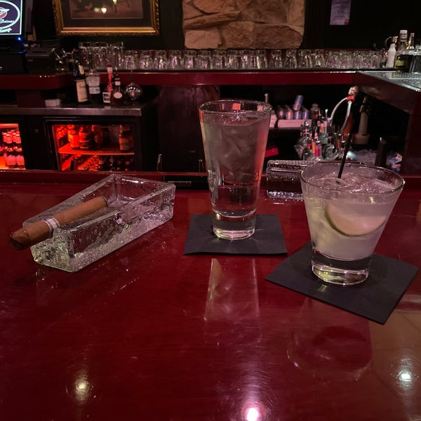 Foto tirada no(a) Nicky Blaine&#39;s Cocktail Lounge por Thomas K. em 9/23/2022