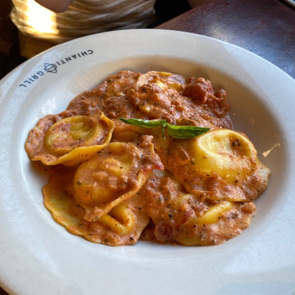 Chianti Grill 14296 Plymouth Ave