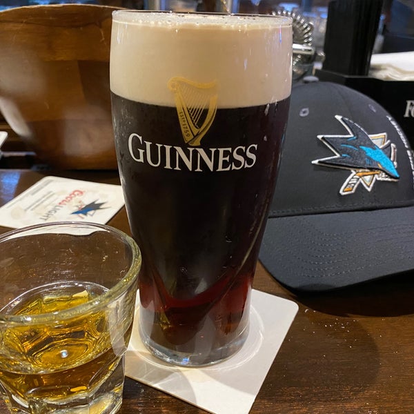 Photo taken at O&#39;Flaherty&#39;s Irish Pub by Sean G. on 11/28/2019