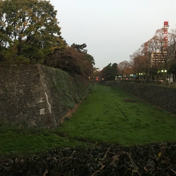 Photos At 名古屋城外堀 丸の内区 68 Visitors