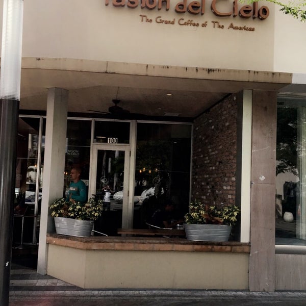 Foto diambil di Pasión del Cielo Coffee oleh Ahmed A. pada 11/5/2019