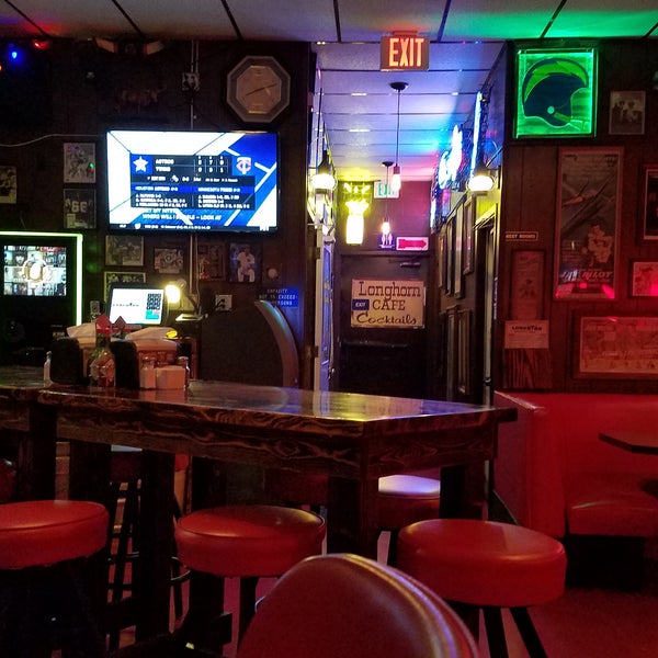 Photo taken at Longhorn Bar &amp; Grill by Joe on 4/10/2018