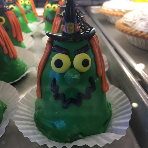 Cake Box Bakery (Now Closed) Arlington Heights, IL