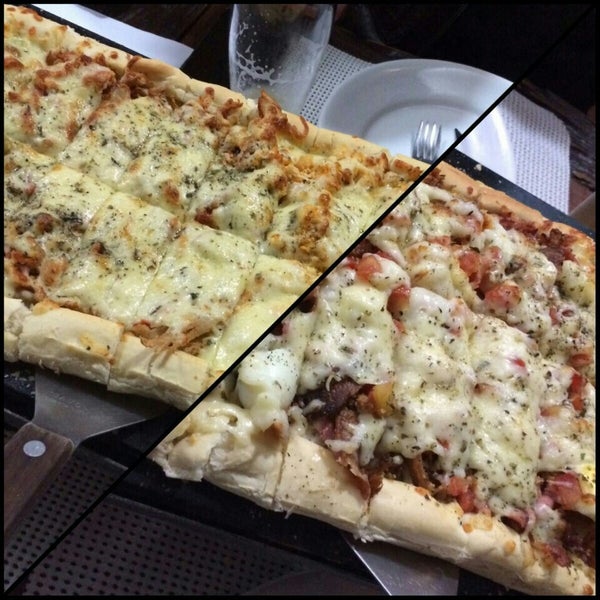 Foto diambil di La Pizza Mia oleh Aline S. pada 7/5/2015