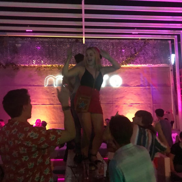 Das Foto wurde bei Mojito Lounge &amp; Club von T&amp;T am 9/1/2018 aufgenommen