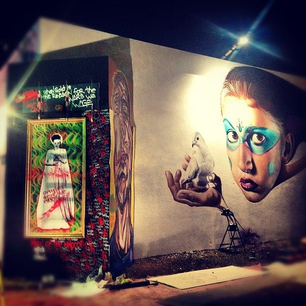 Foto tirada no(a) The Yard @artists4Israel (Permanently Closed) por Grant S. em 12/7/2012