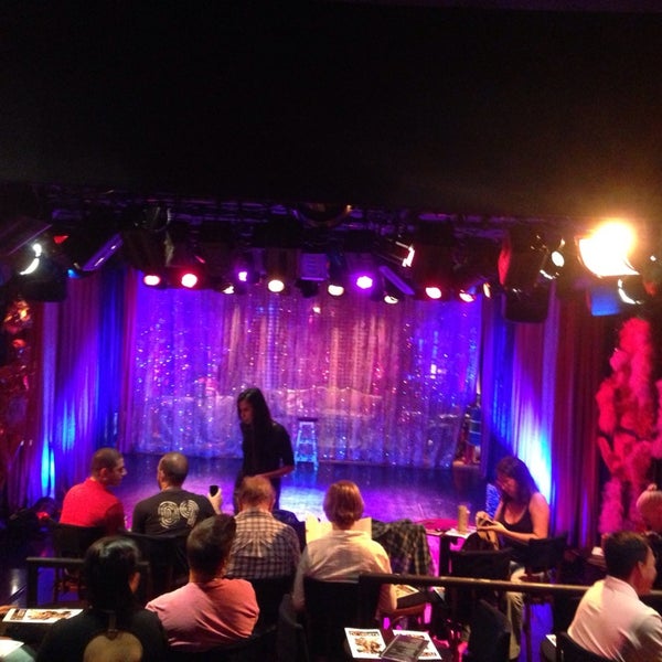 Teatro cafe. Teatro cafe