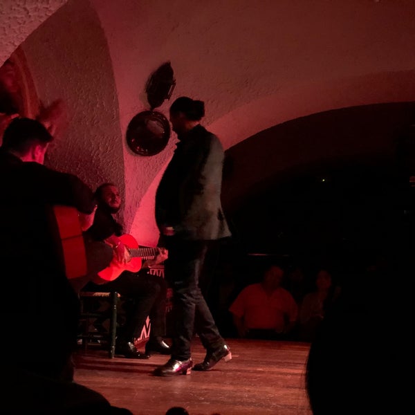 Foto tirada no(a) Tablao Flamenco Cordobés por Cihan E. em 11/30/2019