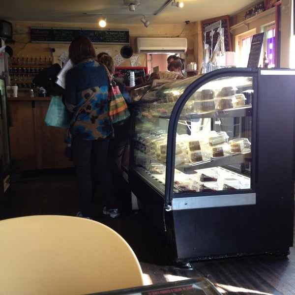 1/4/2013 tarihinde Thallen B.ziyaretçi tarafından Cafe Coco'de çekilen fotoğraf