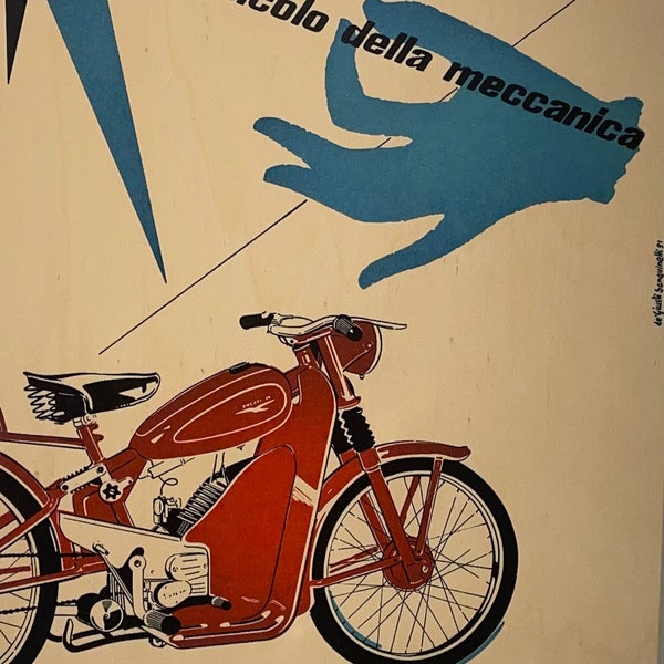 รูปภาพถ่ายที่ Ducati Motor Factory &amp; Museum โดย Kay S. เมื่อ 6/13/2023