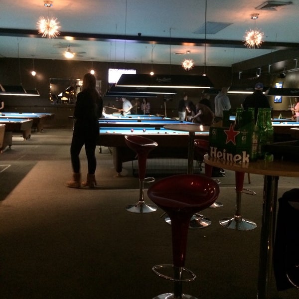 Foto diambil di Eastside Billiards &amp; Bar oleh Executive Chef Chris C. pada 12/22/2013