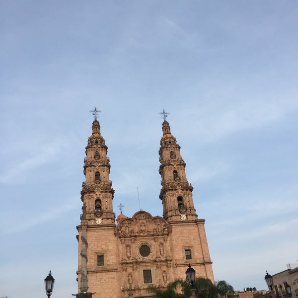 Photo taken at Basílica de la Virgen de San Juan de los Lagos by Tony A. on 10/31/2019