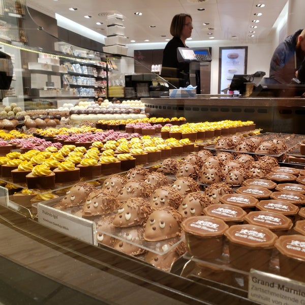 Läderach Chocolate Shop in Basel