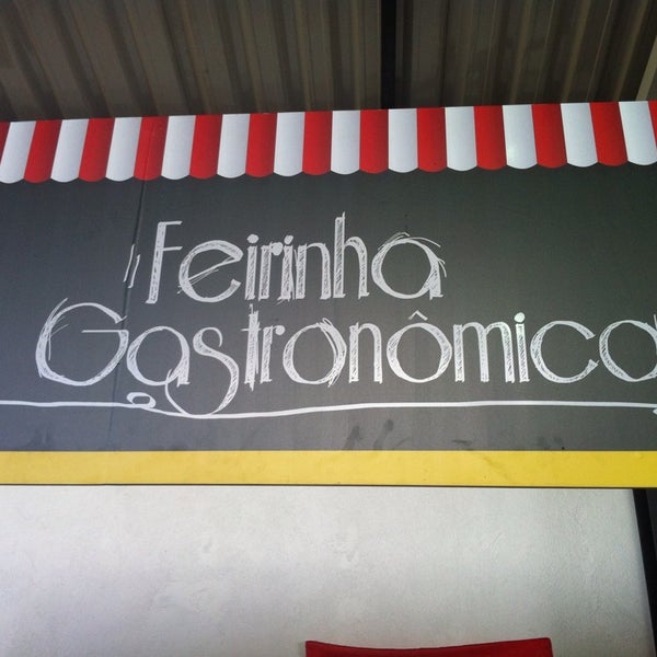 Photo taken at Feirinha Gastronômica by Roberto A. on 9/1/2013