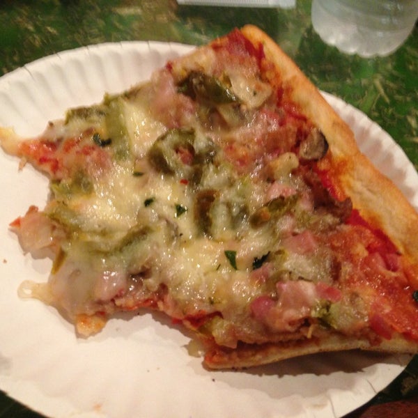 9/2/2013에 Tom T.님이 Panino&#39;s Pizza &amp; Grill에서 찍은 사진